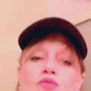 Meet your Posher, Dayna